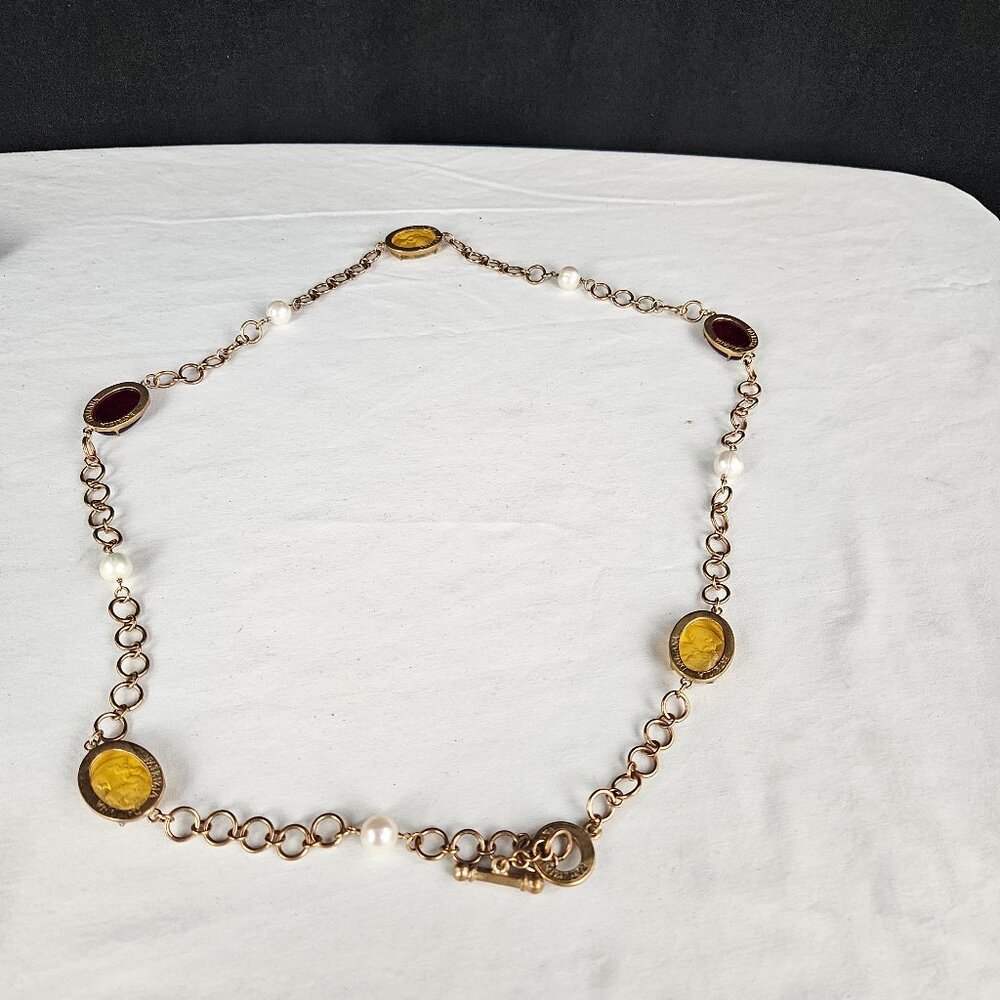 Vintage Patrizia Daliana Hand-Engraved Glass Cameo Necklace